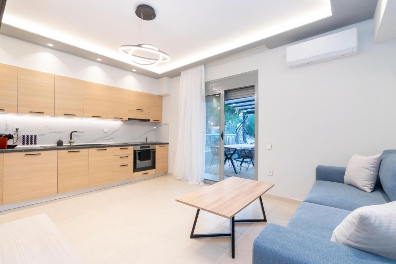 Sithoniars Luxury Ground Floor Apartment With Private Garden Неос-Мармарас Экстерьер фото