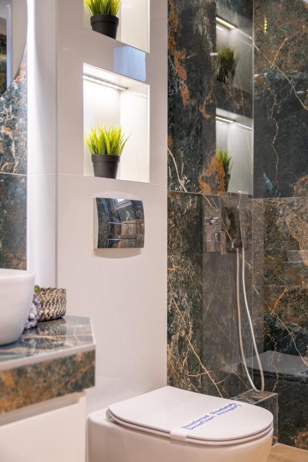 Sithoniars Luxury Ground Floor Apartment With Private Garden Неос-Мармарас Экстерьер фото