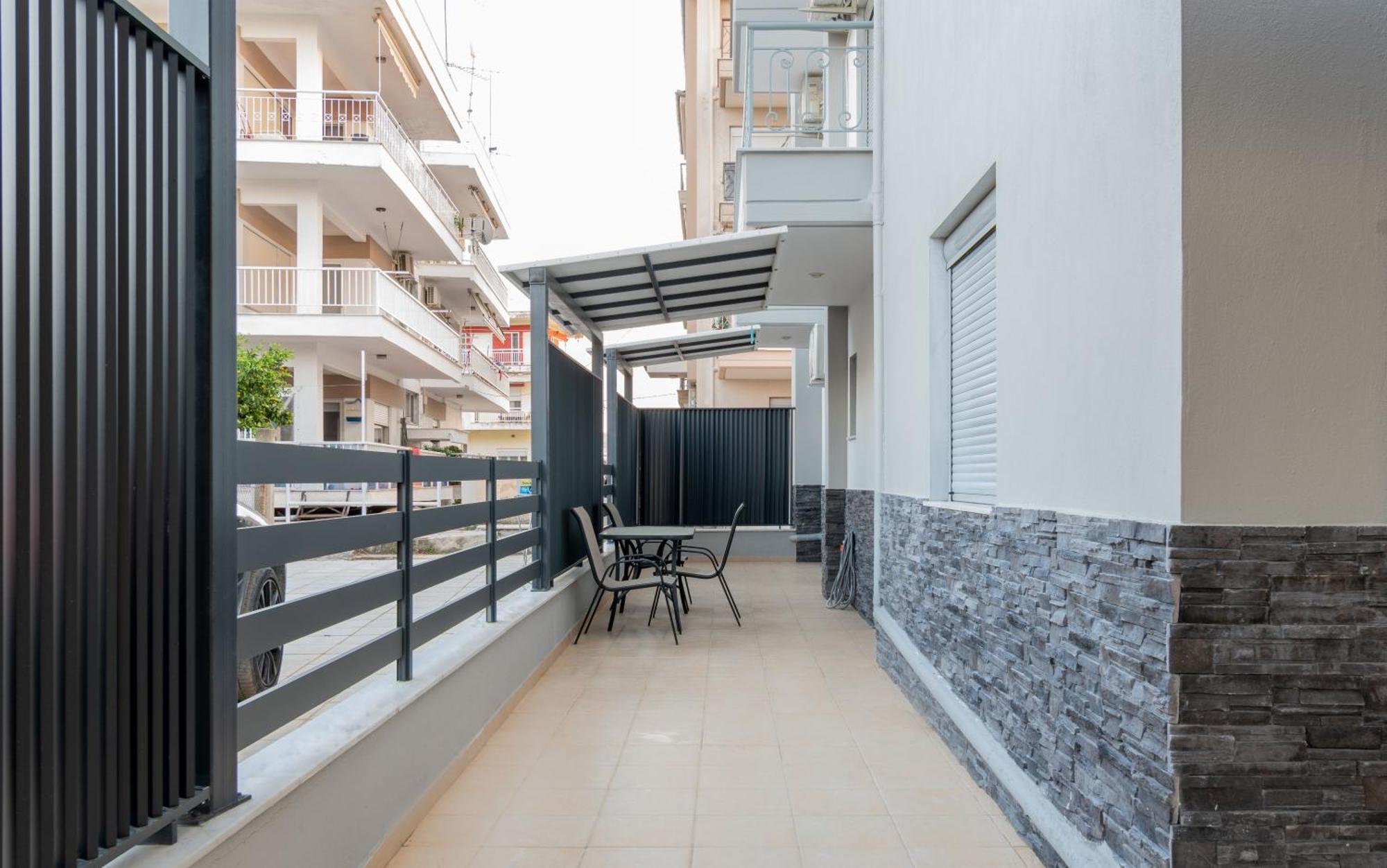 Sithoniars Luxury Ground Floor Apartment With Private Garden Неос-Мармарас Экстерьер фото