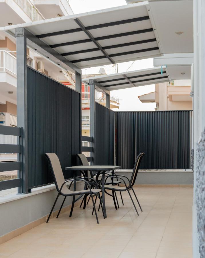 Sithoniars Luxury Ground Floor Apartment With Private Garden Неос-Мармарас Экстерьер фото